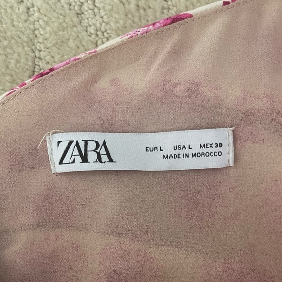 Floral Crop Top - Picture 3 of 3